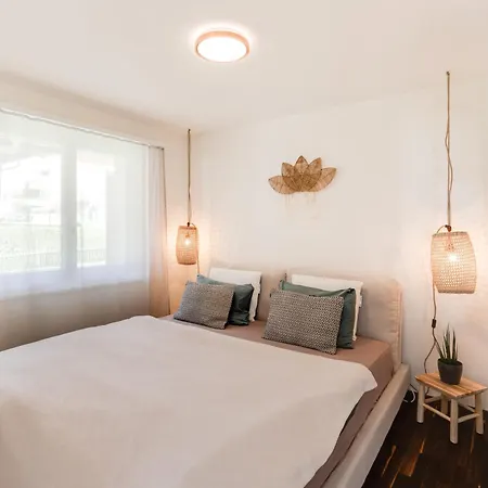 Bergoase Fuer Zwei - Mit Terrasse & Bergkulisse Adelboden